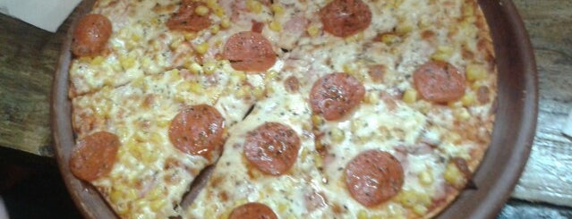 Latorre Pizza - Providencia is one of สถานที่ที่ Janeth ถูกใจ.