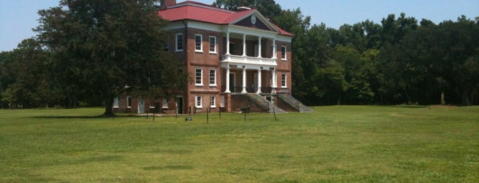 Drayton Hall is one of Charleston.