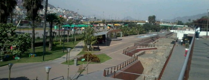 Parque de la Muralla is one of [Lima, PE] Cultural Centers/Art Galleries/Theaters.