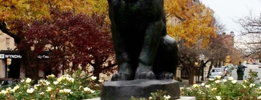 Seated Lion Statue is one of All Monuments in Baltimore.