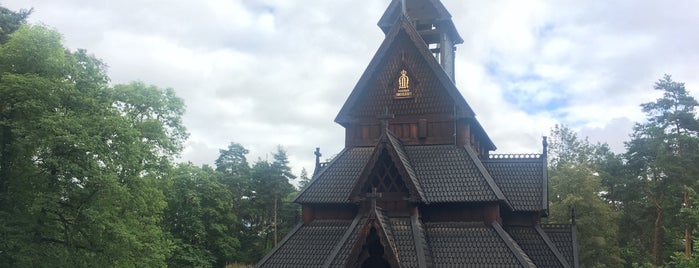 Norsk Folkemuseum is one of Tempat yang Disukai Priya.