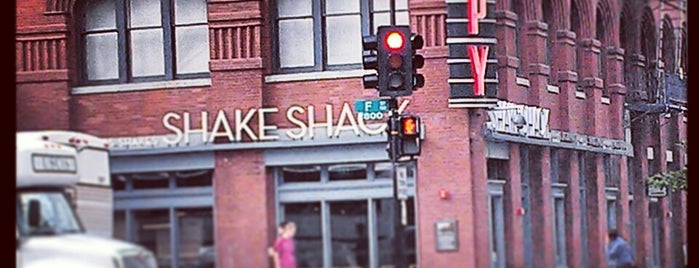 Shake Shack is one of Washingtonian 2014 Top 25 Burgers.