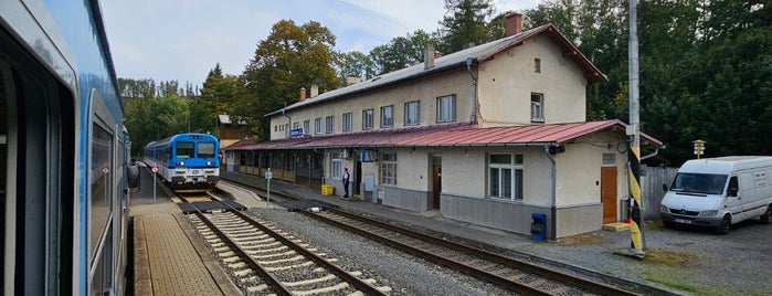 Železniční stanice Milotice nad Opavou is one of Železniční stanice ČR (M-O).