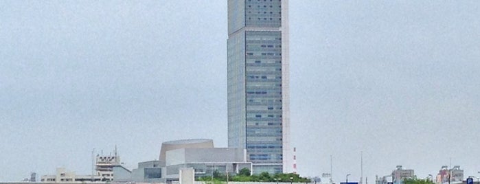朱鷺メッセ is one of 槇文彦の建築 / List of Fumihiko Maki buildings.
