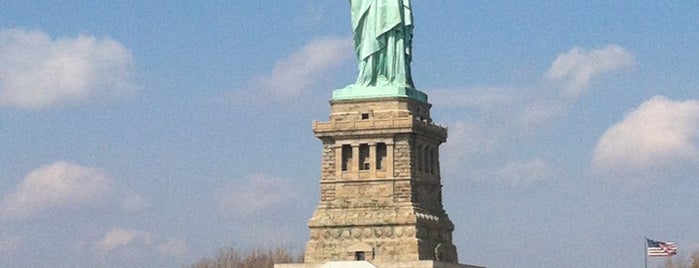 Статуя Свободы is one of New York City.