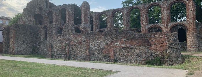 St Botolphs Priory is one of Colchester.