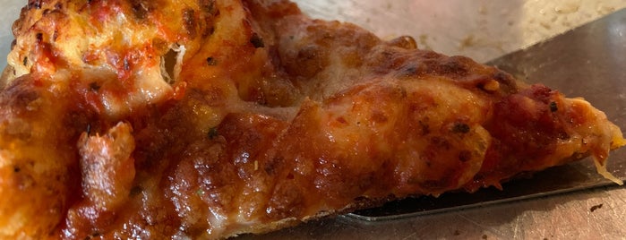 Puget Sound Pizza is one of Orte, die Brent gefallen.