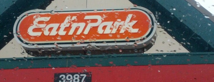 Eat'n Park is one of Tempat yang Disukai Terri.