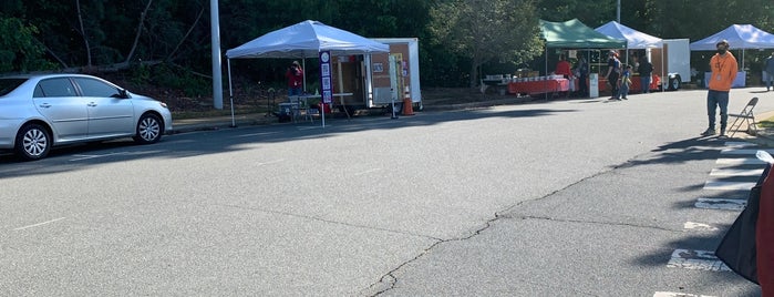 Holly Springs Farmers Market is one of NC Farmer's Markets.