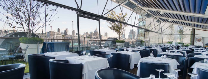 Oxo Tower Restaurant is one of London 🇬🇧 💂🏻‍♂️ 🚇.