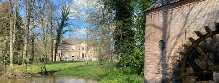 Kasteel Hackfort. is one of Kastelen & Landgoederen.