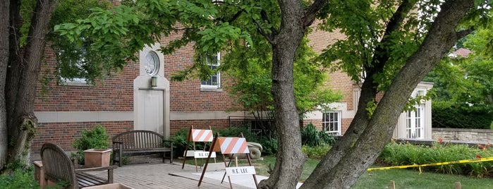 Oak Park Library is one of Oak Park.