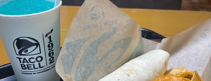 Taco Bell is one of Lone :').