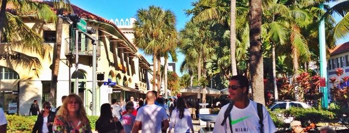 Lincoln Road Mall is one of Miami - South Beach.