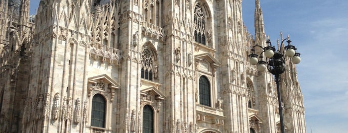 Duomo di Milano is one of Tempat yang Disukai Buğra.