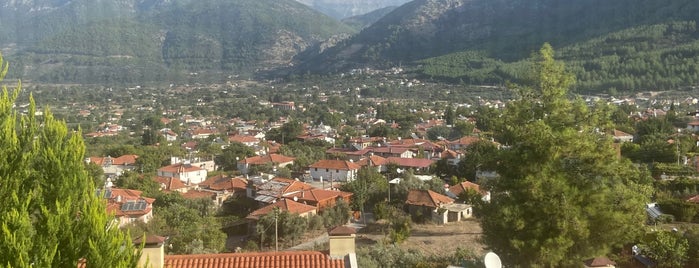 Yeşilüzümlü is one of Lugares favoritos de Banu.
