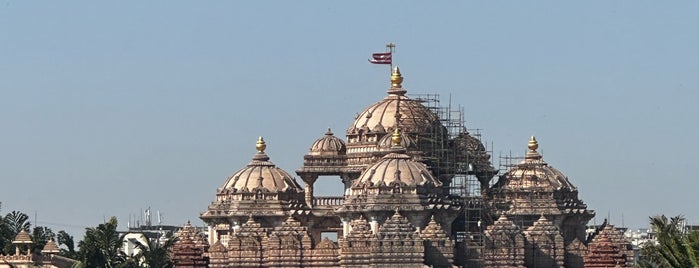Swaminarayan Akshardham is one of India 🇮🇳.