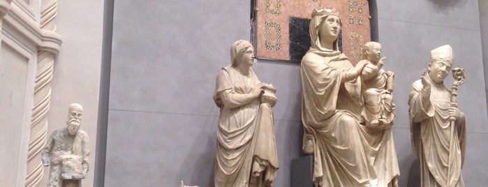 Museo dell'Opera del Duomo is one of Tempat yang Disukai Brandon.