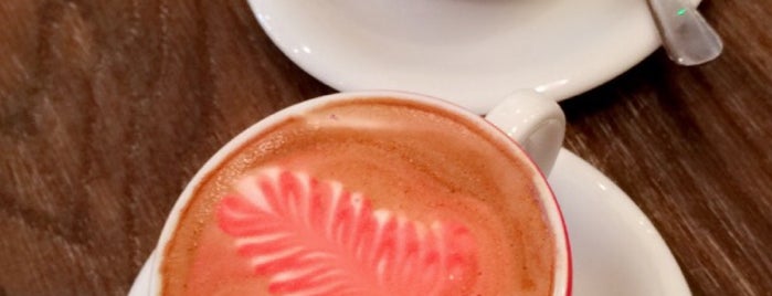 L'ETO Caffè is one of Khawlaさんのお気に入りスポット.