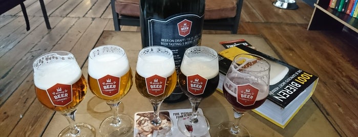 Bruges Beer Museum Bar is one of Bruksel.