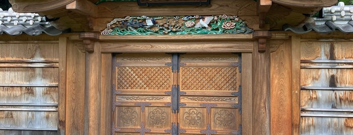 Kara-mon gate is one of 文化財.