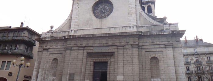 Église Saint-Louis is one of Grenoble.