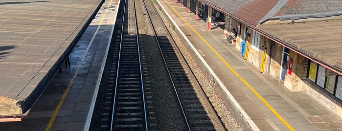 Yatton Railway Station (YAT) is one of Railway Stations in the South West.