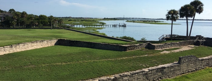 Castillo De San Marcos National Monument is one of Tempat yang Disukai Bradford.