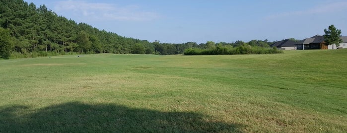 Roundabout Plantation Golf Course is one of Bradford 님이 좋아한 장소.