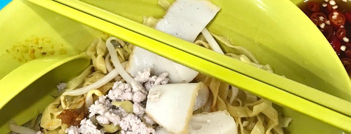 57 Fish Ball Noodle 57鱼圆面 is one of Pork lard lovers' list.