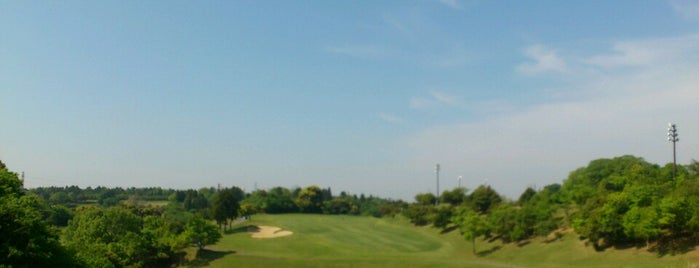 Moonlake Golf Club Ichihara Course is one of Tempat yang Disukai Atsushi.