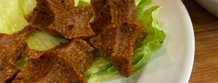 Çevre İskender Kebapçısı is one of İstanbul- Bolu.