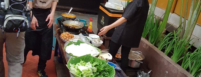 Nhà Hàng Ngon / Ngon Restaurant is one of Tempat yang Disukai S.