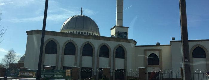 Hounslow Jamia Mosque is one of Masjids.