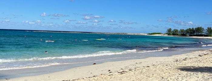 Atlantic Ocean is one of Tempat yang Disukai Lizzie.