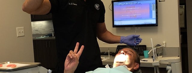 Dentologie is one of Lieux qui ont plu à Andre.