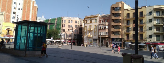 plaça corsini is one of Places castelleres de nou.