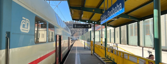 Železniční zastávka Praha-Podbaba is one of Tempat yang Disukai Vova.