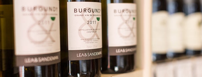 Lea and Sandeman Wine Merchants is one of Lieux sauvegardés par João.