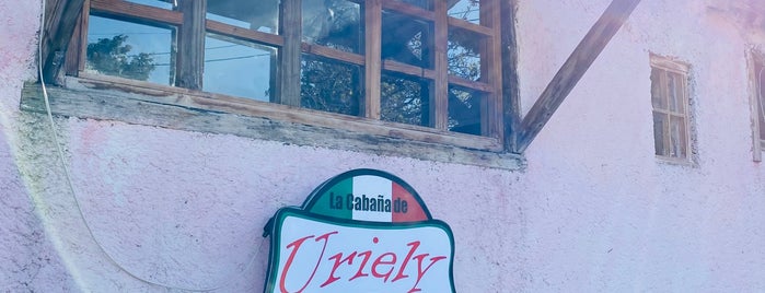 La Cabaña De Uriely is one of Pizza places.