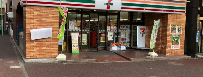 セブンイレブン 稲毛駅西口店 is one of コンビニその4.