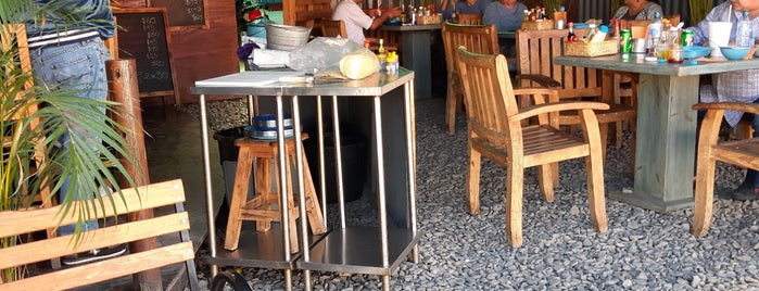 Oyster Bar is one of Posti salvati di Adriana.