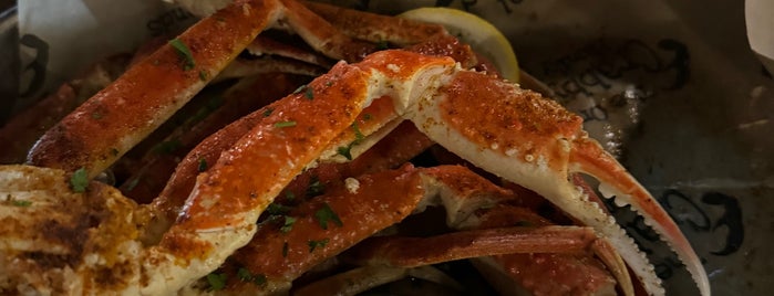 Crabby Bill's Seafood is one of Heidi 님이 좋아한 장소.