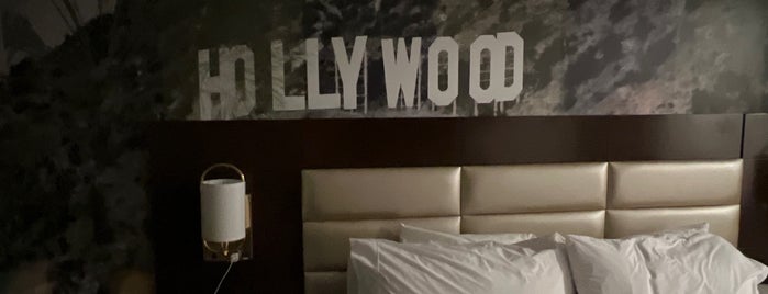 Hilton Garden Inn is one of Hollywood.