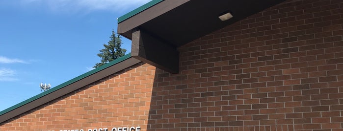 Clackamas Post Office is one of Favorite Places.