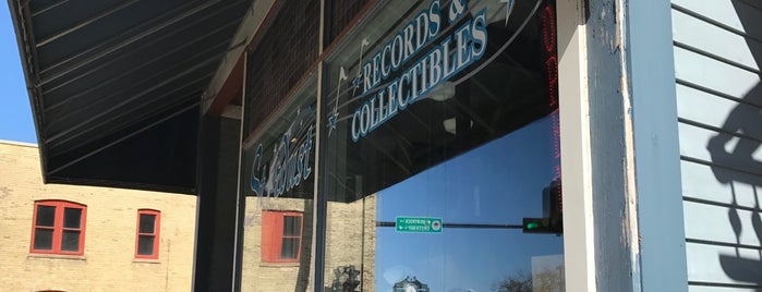 Stardust Records is one of milwaukee.