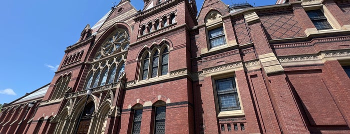 Harvard Memorial Hall is one of สถานที่ที่บันทึกไว้ของ Ileana.
