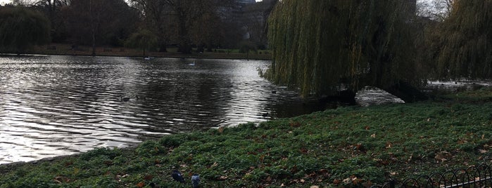 St James's Park is one of Lieux qui ont plu à Ceren.