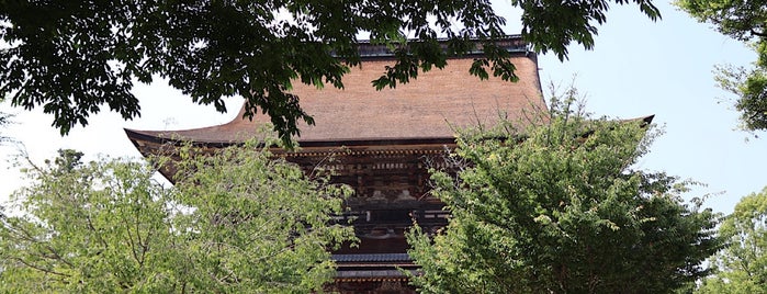 金峯山寺 is one of Kansai.