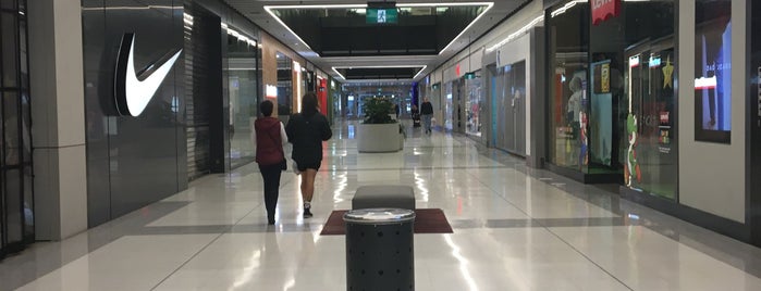 Canberra Centre is one of สถานที่ที่ Andrii ถูกใจ.